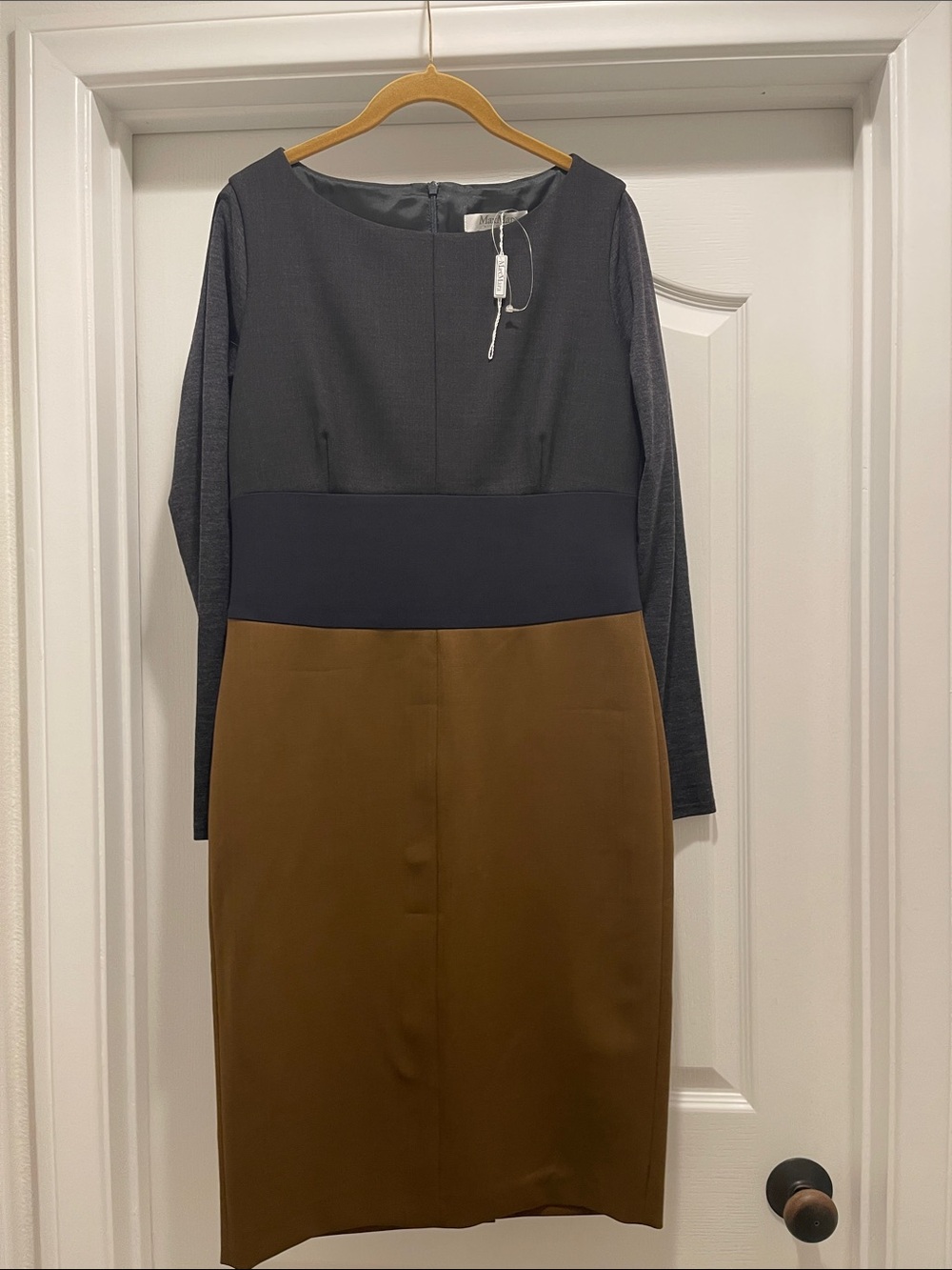 Maxmara Wool made italy Colorblock Long-Sleeve Dress in Charcoal, Navy & Brown
